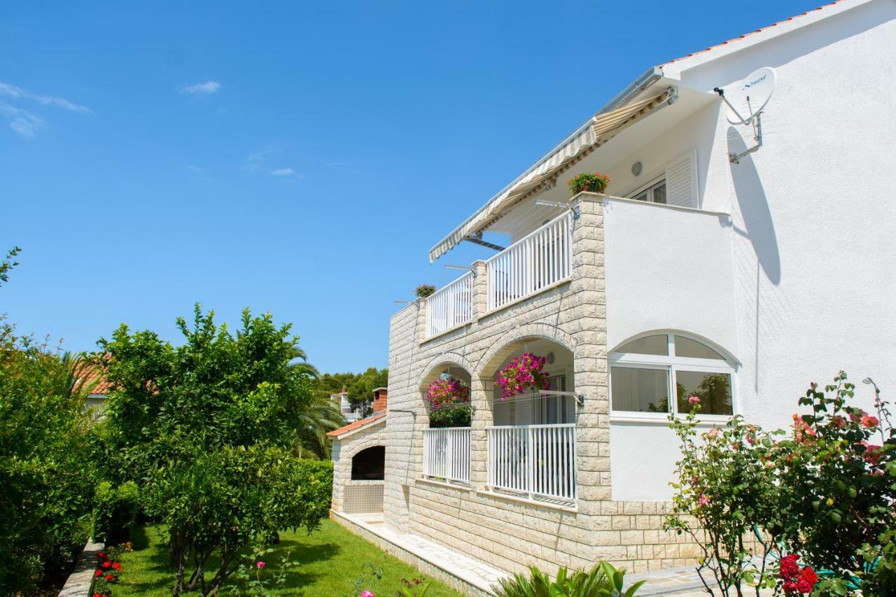 Apartments Klasan Trogir Luaran gambar