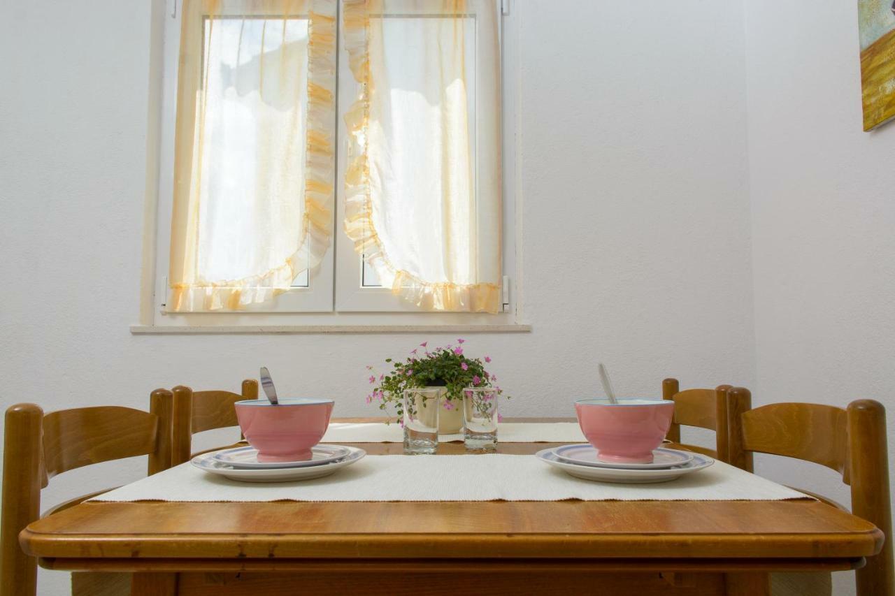 Apartments Klasan Trogir Luaran gambar